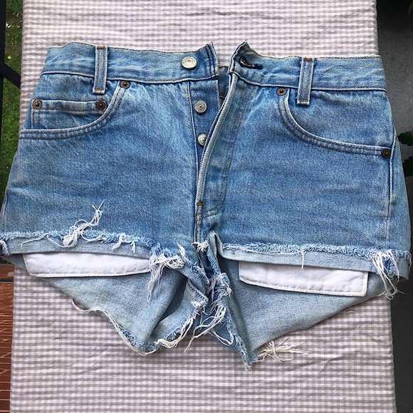 Vintage Levi’s jean shorts - Picture 1 of 5